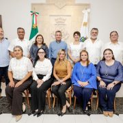 Alejandro Ruz Castro agradeció a las y los integrantes de la Comisión por participar en este ejercicio de transparencia y rendición de cuentas, con el cual se dará cumplimiento a lo que contempla en la materia la Ley de Gobierno de los Municipios del Estado de Yucatán.