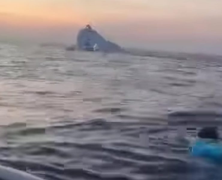 (VIDEO) Yate se hunde en la costa Yucateca entre el Arrecife Alacranes y el puerto de Progreso