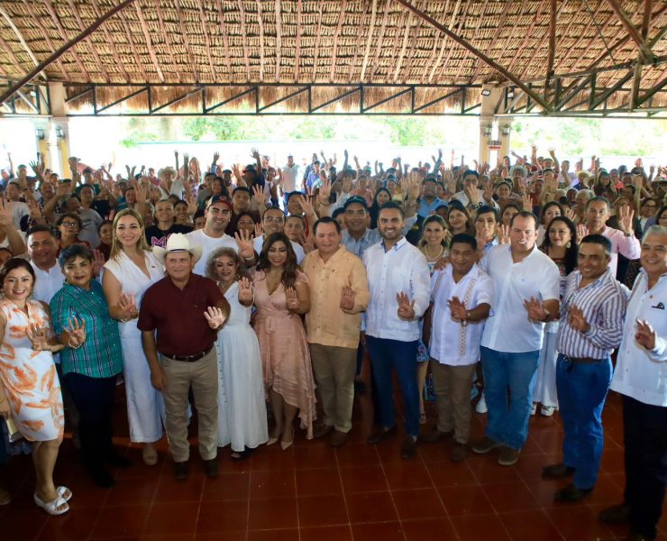‘Huacho’ Díaz Mena agradeció al equipo del Distrito III Federal de Yucatán