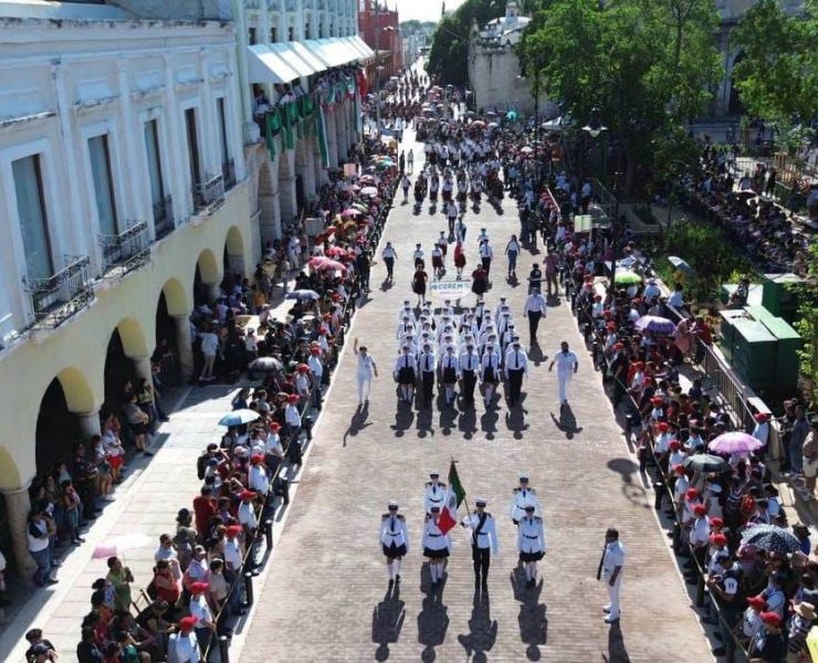 Desfile del 16 de Septiembre: Familias Yucatecas muestran patriotismo