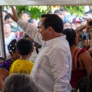 Díaz Mena presentó más miembros de su gabinete ampliado