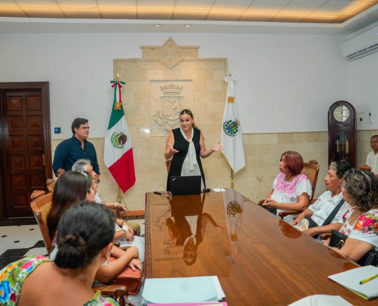 En una reunión clave llevada a cabo en el Palacio Municipal con la Alcaldesa Cecilia Patrón, se acordó que este fin de semana se definirán los lugares que cada artesano y oferente ocupará en el renovado espacio.