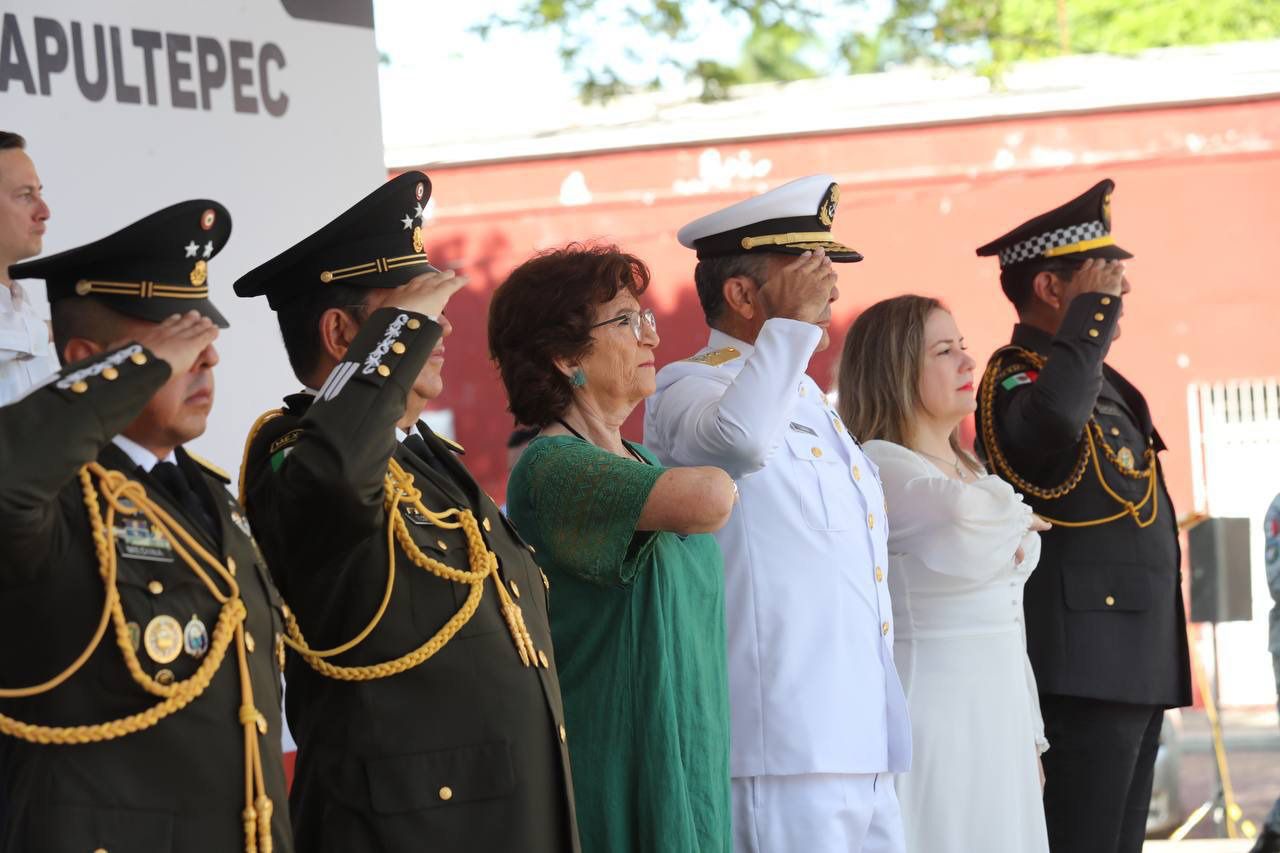 Emotivo homenaje a los Niños Héroes