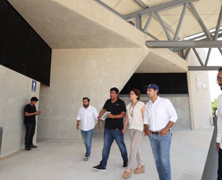 En presencia de la alcaldesa de Umán, Kenia Walldina Sauri Madariaga, el titular de la Agencia de Transporte de Yucatán (ATY) explicó que este es el cuarto CETRAM que se inaugura, sumándose a los ubicados en La Plancha, Canek y Oriente, a un costado de la salida a Cancún.