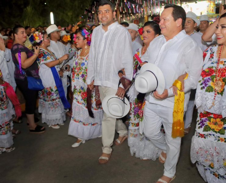 Tradiciones Yucatecas Pilares Fundamentales para Díaz Mena