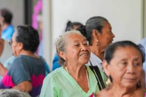 El Ayuntamiento de Mérida cuida a los adultos mayores, con acciones que los beneficia para que tengan una buena calidad de vida. 