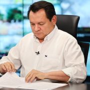 El Gobernador supervisa los trabajos de vigilancia y seguimiento de Milton desde el C5i