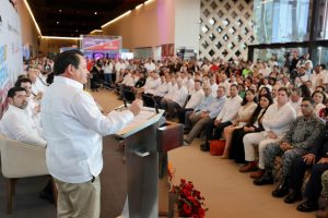 El Gobernador Joaquín Díaz Mena, expresó durante la inauguración de la Expo Feria del Comercio, que está Yucatán presente en CDMX, y por esa razón se remodelarán las oficinas de la representación de Yucatán en la Ciudad de México 