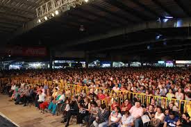 En el recinto ferial está el Teatro del Pueblo, donde se han presentado grandes artistas para amenizar esta cerebración. 