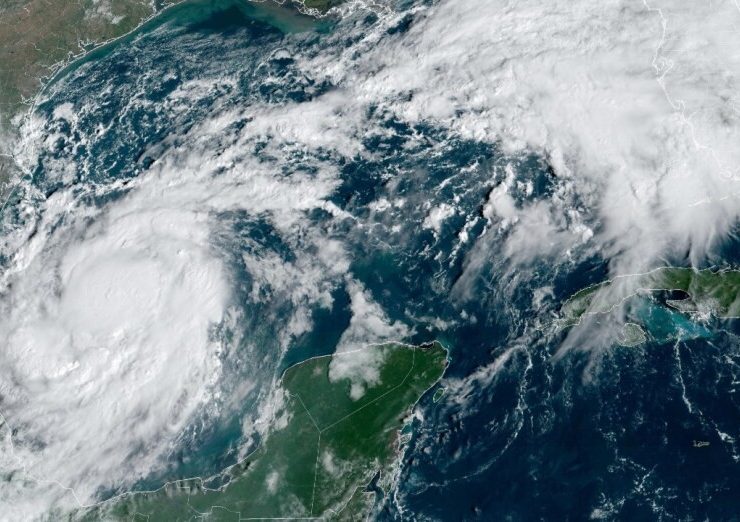 Horario de suspensión de actividades laborales en Yucatán por huracán Milton: Todos los detalles