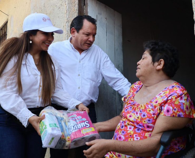 Inició la entrega de despensas a los afectados por Milton en Yucatán
