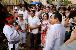 La Muestra de Altares en Plaza Grande nos recuerda que el amor y el recuerdo son eternos. 