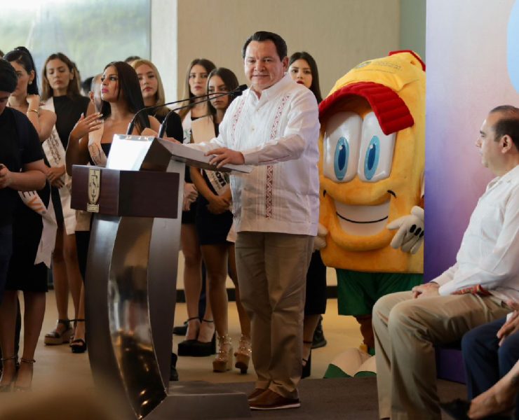 Uno de los puntos clave del evento fue la reafirmación del compromiso de Huacho Díaz Mena con su promesa de campaña: la construcción de 10 mil viviendas sociales.