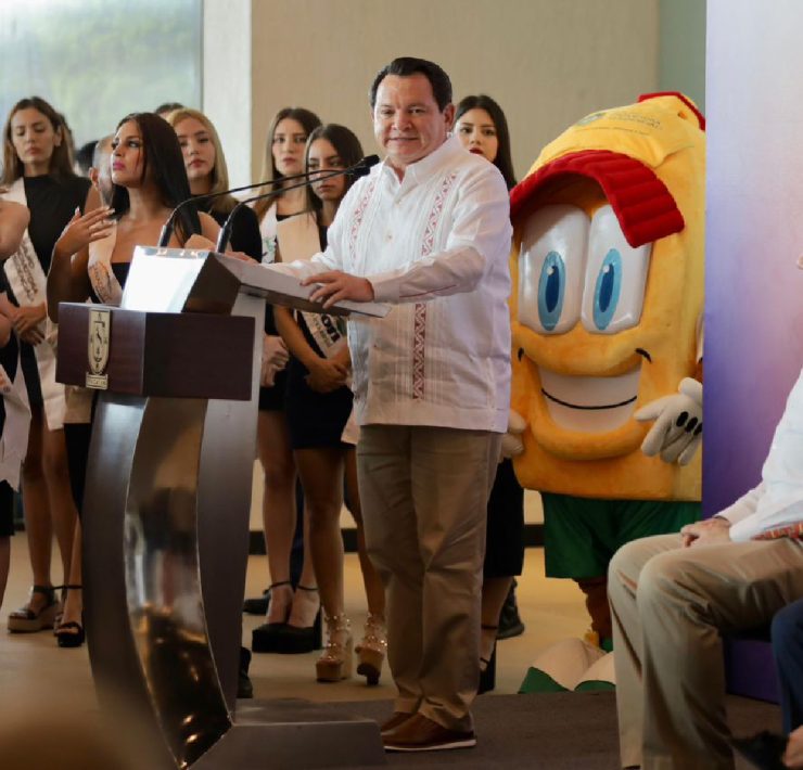 Uno de los puntos clave del evento fue la reafirmación del compromiso de Huacho Díaz Mena con su promesa de campaña: la construcción de 10 mil viviendas sociales.