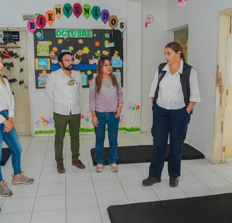 Cecilia Patrón ha recorrido personalmente varias zonas del municipio, incluyendo las comisarías y el Centro Histórico. Durante su recorrido, ha supervisado la instalación de refugios temporales y detectado áreas con riesgo de inundación o daños estructurales que podrían empeorar con la llegada del ciclón.