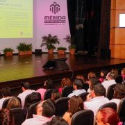 Cecilia Patrón, presidenta municipal, ha subrayado que la salud de las mujeres es prioridad en Mérida, especialmente en el marco del Día Mundial de la Lucha contra el Cáncer de Mama, que se celebrará el 19 de octubre.