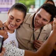 El proyecto del nuevo puerto de altura en Progreso, que Sheinbaum confirmó, será una pieza clave para mejorar la infraestructura portuaria en la región.