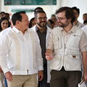 Díaz Mena promete un mejor sistema de salud en Yucatán