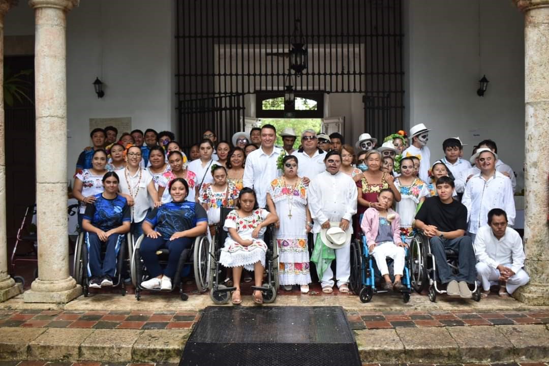 Inclusión y tradición brillan en la muestra de altares de Janal Pixán