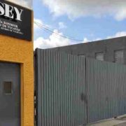 ¡Alcaldes reelectos implicados en el desvío de millones! ¿Qué futuro espera a nuestros municipios? Conoce los detalles de esta investigación que sacude a Yucatán.