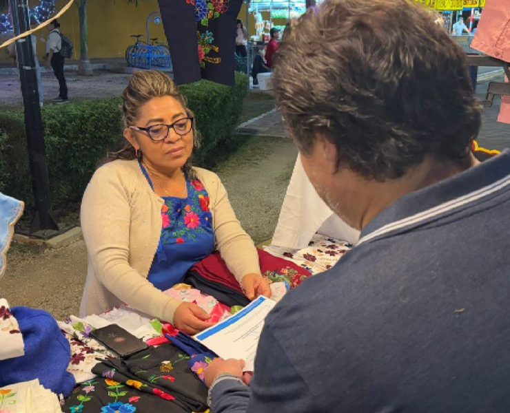 Apoyo a las Mujeres Oferentes de la Noche Mexicana Mejor futuro