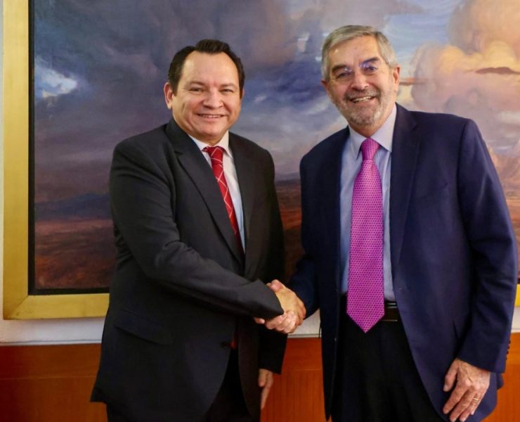 El Renacimiento Maya toma fuerza Gobernador de Yucatán presenta proyecto ante la SRE