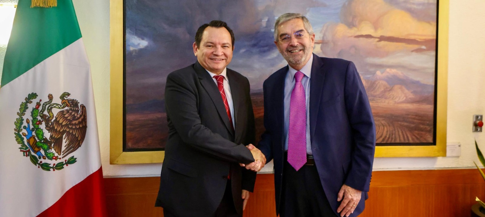 El Renacimiento Maya toma fuerza Gobernador de Yucatán presenta proyecto ante la SRE