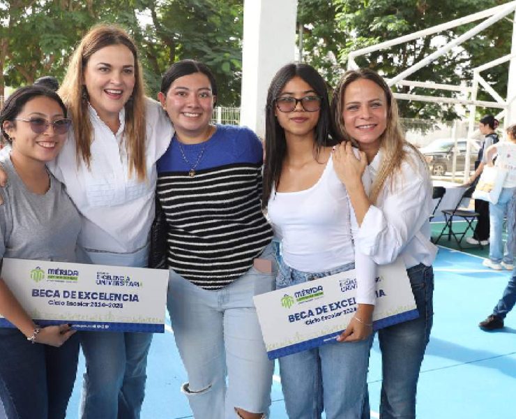 En Mérida se apoya a los jóvenes con becas y oportunidades únicas