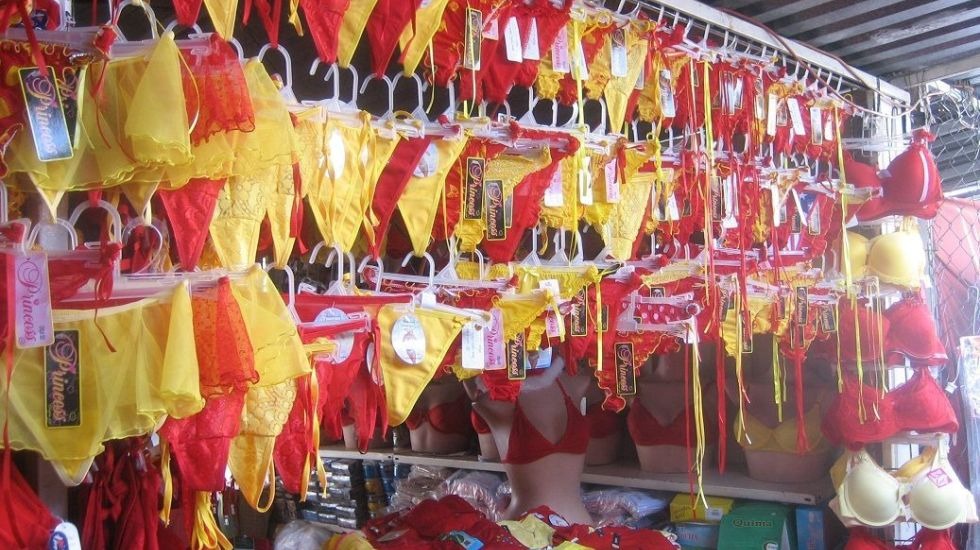 Ropa interior para Año Nuevo: ¡Descubre qué color traerá buena suerte!