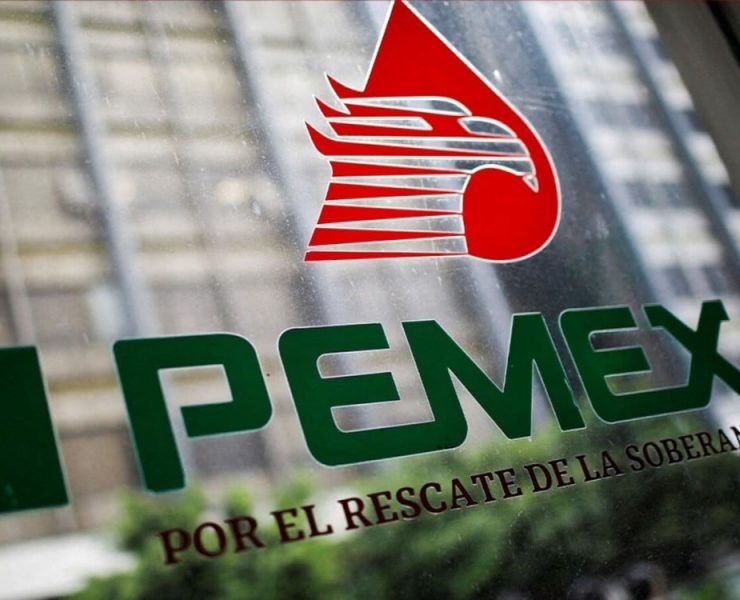 Deuda millonaria de Pemex desata crisis