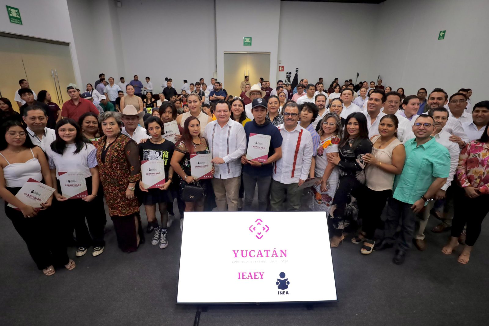 ¡Unidos por la Educación! Gobierno de Yucatán y Federación combaten el rezago educativo y analfabetismo