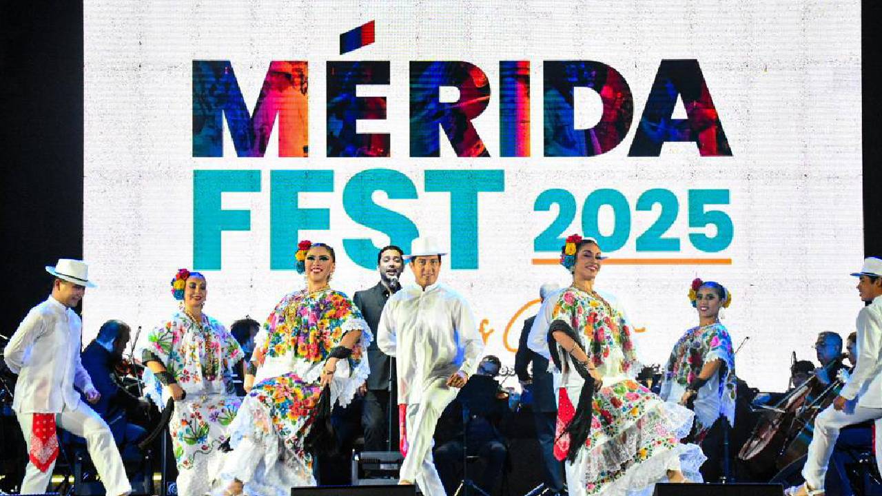 Cecilia Patrón encabezó el inició del Mérida Fest con sorpresas