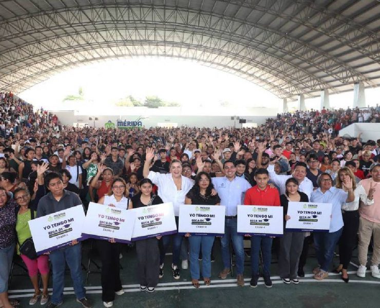 Jóvenes meridanos reciben apoyo en sus estudios compromiso con la educación