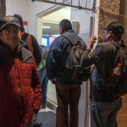 Tres Yucatecos deportados de Estados Unidos buscan nuevas oportunidades