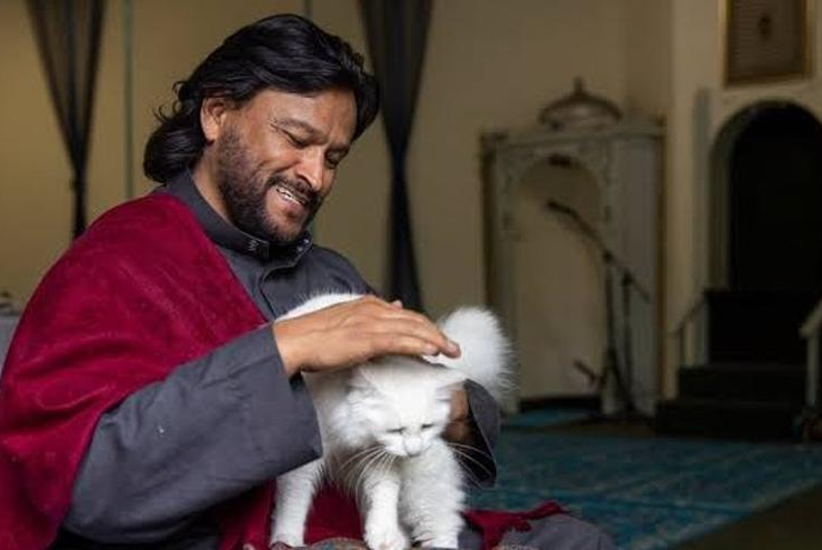 Asesinan al primer imán abiertamente gay en Sudáfrica