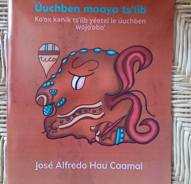 Editorial Me' K'inubal lanzó el libro “Manual de Escritura Maya Antigua"