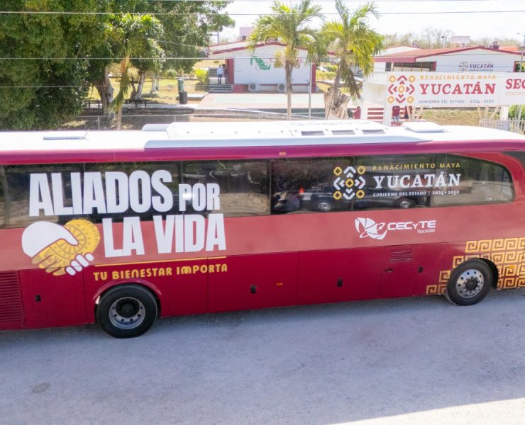 Gobierno de Yucatán fortalece la educación con el primer autobús escolar para CECyTEY Panabá