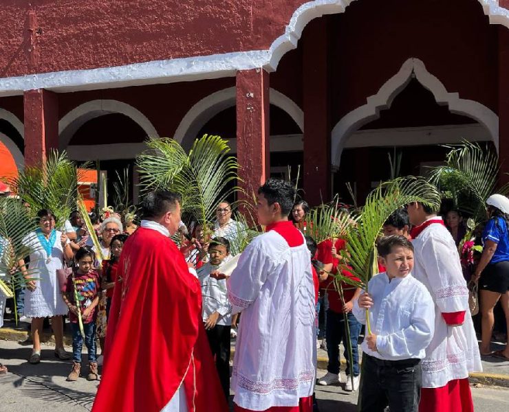 Llegó el Domingo de Ramos en Baca y así se vivió con devoción