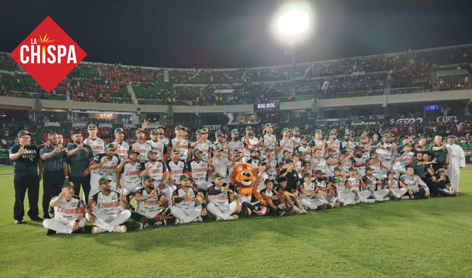(Videos) El Parque de Béisbol Kukulcán abre sus puertas con una inauguración histórica