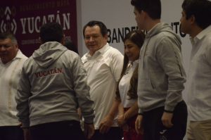 El Gobernador Joaquín Díaz Mena entrega el estandarte a la delegación: 900 atletas yucatecos se encuentran listos para representar al estado en la Olimpiada Nacional CONADE 2025.
