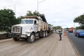 Durante el cierre temporal del tramo del periférico, se recomienda usar rutas alternas para evitar demoras en los traslados diarios.