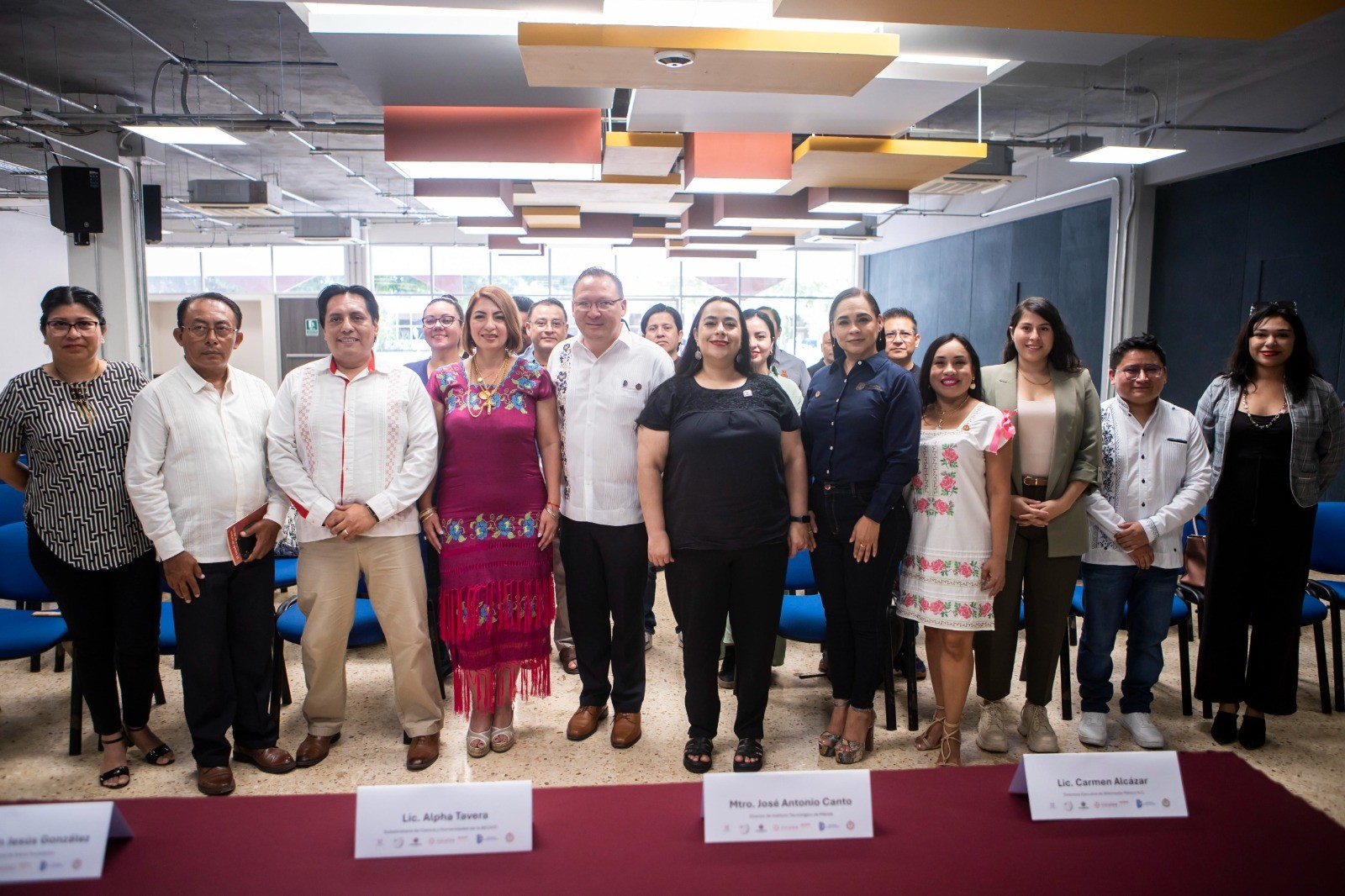 Wikipedia en maya Renacimiento digital y cultural