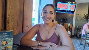 Con una sólida trayectoria en el ámbito jurídico, Carolina Muñoz Gasca reafirma su compromiso con la justicia social tras ser reconocida como virtual ganadora en las elecciones del Poder Judicial.