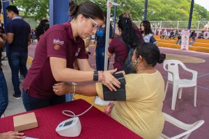 La estrategia “Entorno Aliado por tu Bienestar” refleja cómo Yucatecos unidos construyen la paz a través de acciones que fortalecen la salud física, mental y emocional en sus comunidades.