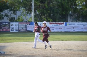 Jugadoras de Yucatán se enfrentan con determinación a la escuadra de CDMX en el debut del torneo, donde arrancó el Softbol femenil en Yucatán con grandes expectativas.