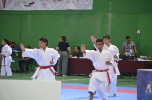 Atletas de la categoría 14-15 años demostraron su destreza en kata durante el primer día, tras que arrancó el Karate en la Olimpiada Nacional en Yucatán.