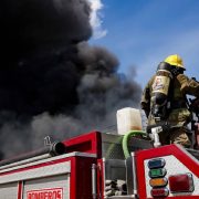 Incendió en Periférico de Mérida fue sofocado tras intensa labor