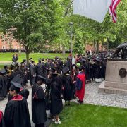 ¡Impactante! Jueza detiene veto de Trump a estudiantes extranjeros de Harvard