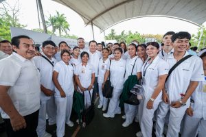 El Gobernador Joaquín Díaz Mena inaugura el primer laboratorio de climatización en el Conalep Mérida II, fortaleciendo la educación técnica en Yucatán.