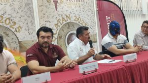 Luchadores locales como Suicida Jr. y Pyro prometen encender el domo del Fraccionamiento Juan Pablo II en este gran domingo de Lucha Libre.
